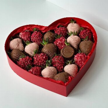 Strawberry in Chocolate "Heartbeat"