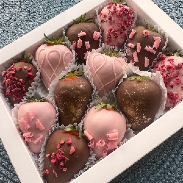 Golden Glow Strawberry Set
