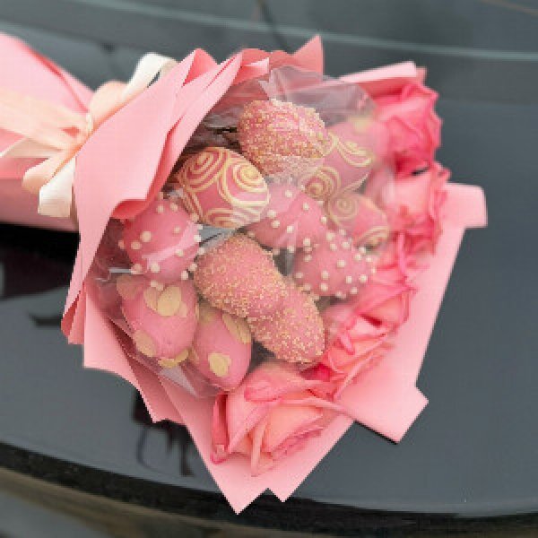 Berry Seduction Flower & Strawberry Box