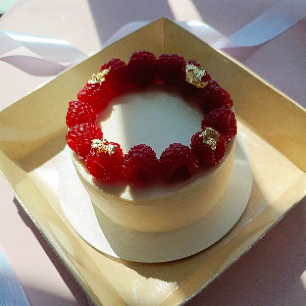 Raspberry Joy Bento Cake