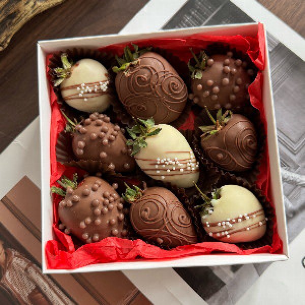 Scarlet Dawn Chocolate Strawberry