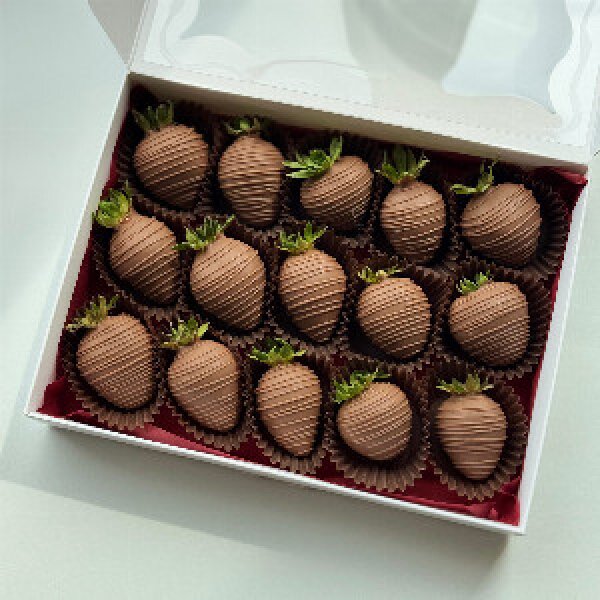 "Milk Silk" Chocolate Strawberries