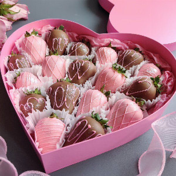 "Chocolate Paradise" Chocolate Strawberries