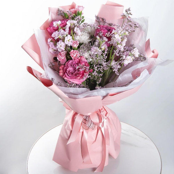 Peony rose Kahala 50 cm - 5, Baltica White Spray Chrysanthemum - 1, Matthiola Lilac - 3, Pink spray carnation - 5, Limonium (1 pc.), Wrapping Paper