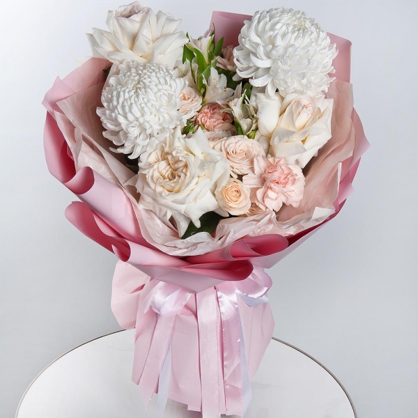 Chrysanthemum white Bigoudi - 2, Peony style roses - 3, Carnation white, cream - 5, Baltica White Spray Chrysanthemum - 1, Alstromeria white, soft pink - 5, Peony sprayrose - 3, Wrapping Paper