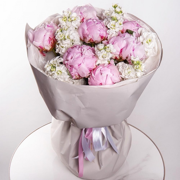 Peony pink - 7, White Matthiola - 13, Wrapping Paper