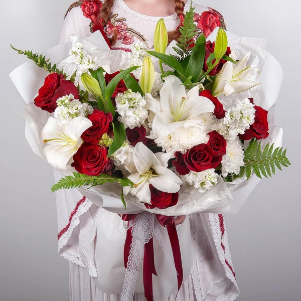 Rose Red 50 cm Ecuador - 21, Baltica White Spray Chrysanthemum - 2, White Matthiola - 11, Lilies - 2, Fern (1 pc.), Wrapping Paper