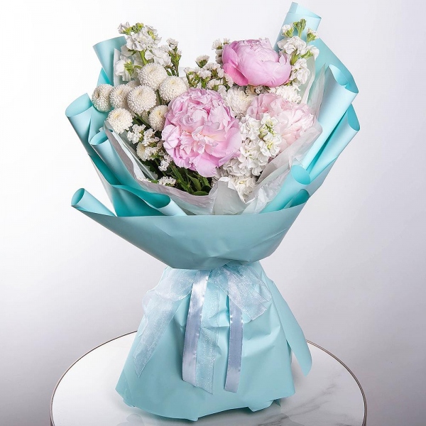Peony pink - 3, White Matthiola - 3, Baltica White Spray Chrysanthemum - 5, Newton White Spray Chrysanthemum - 3, White statice, Wrapping Paper
