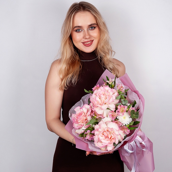 Rose Esperance - 5, Alstromeria white, soft pink - 4, Baltica White Spray Chrysanthemum - 2, Eucalyptus, Wrapping Paper