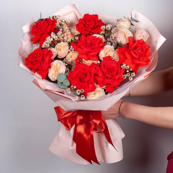 Red rose Nina 50 cm - 11, Spray rose: white, cream, light pink 50 cm - 9, Waxflower (1 pc.), Wrapping Paper, Eucalyptus