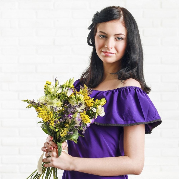 lisianthus - 9, Solidago (1 pc.), Limonium (1 pc.), Ribbon