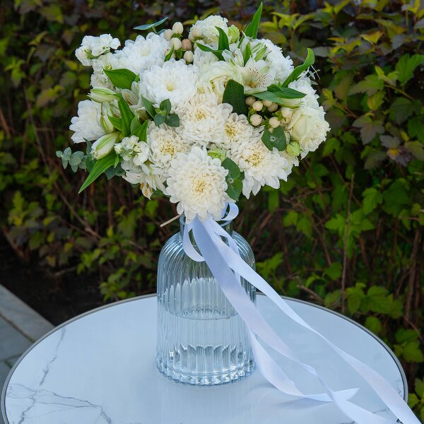 Baltica White Spray Chrysanthemum - 3, Alstromeria white, soft pink - 6, lisianthus - 3, White Matthiola - 2, Hypericum, Eucalyptus baby blue (1 pc.), Ribbon
