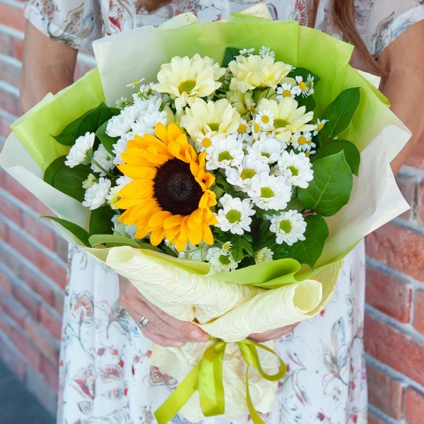 Sunflower - 2, Bacardi Yellow Spray Chrysanthemum - 2, Santini White Spray Chrysanthemum - 3, Chamomile - 2, Salal, Wrapping Paper, Ribbon