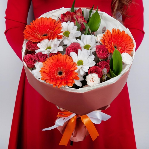Bacardi White Spray Chrysanthemum - 2, Bright pink spray rose mix, 50 cm - 3, Alstromeria white, soft pink - 3, Gerbera pink - 5, Eucalyptus Cinerea, Wrapping Paper