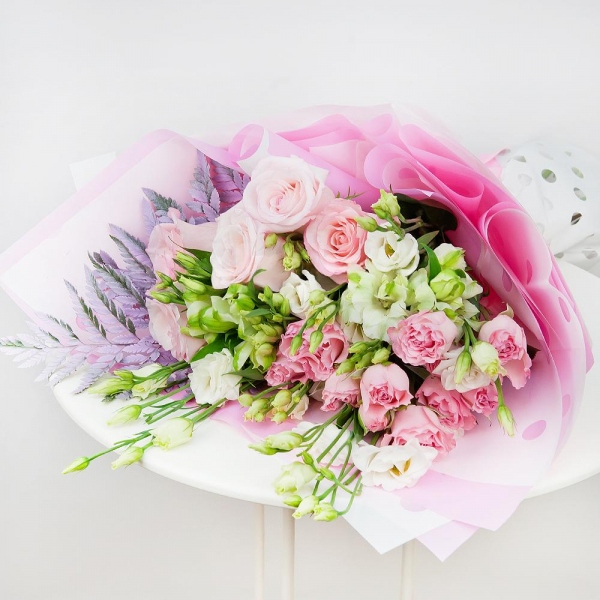 Pink rose 50 cm - 9, lisianthus - 6, Bright pink spray rose mix, 50 cm - 4, Alstromeria white, soft pink - 4, Fern (1 pc.), Wrapping Paper