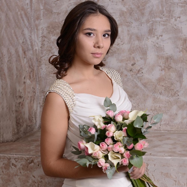 Calla lilies - 11, Bright pink spray rose mix, 50 cm - 13, Ruscus, Eucalyptus Cinerea, Ribbon