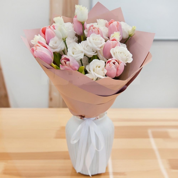 Pink tulip - 17, lisianthus - 5, Wrapping Paper, Ribbon
