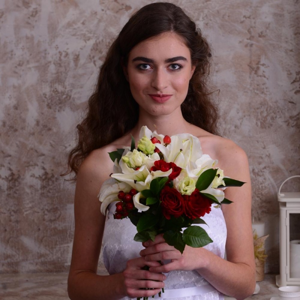 Lilies - 4, Red rose 50 cm - 5, lisianthus - 4, Hypericum, Ruscus, Ribbon