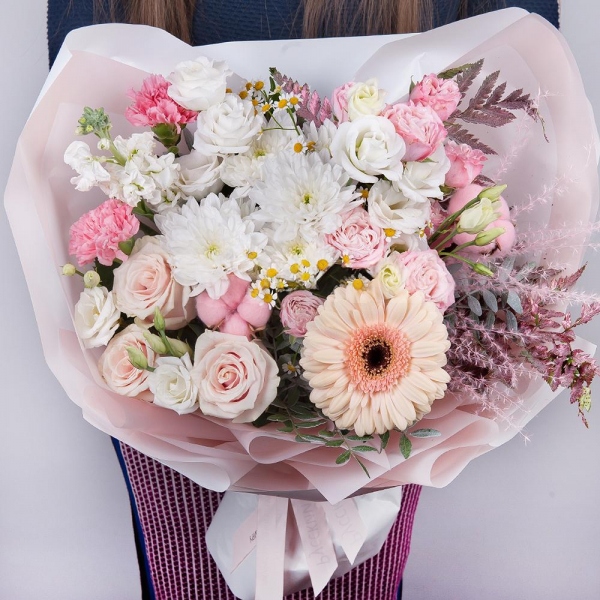 Baltica White Spray Chrysanthemum - 2, Cream gerbera - 3, Peony sprayrose - 2, Chamomile - 1, Pink rose 50 cm - 3, Pink carnation - 3, lisianthus - 2, White Matthiola - 1, Pistachio, Cotton bud, Fern (1 pc.), Dried flowers decor, Wrapping Paper