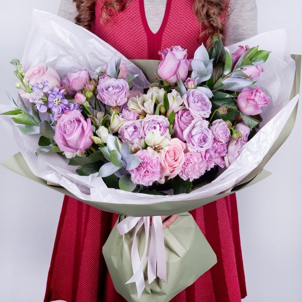 Pink rose 50 cm - 12, Spray peony rose Lavander, 50 cm - 4, Alstromeria white, soft pink - 4, Matthiola Lilac - 2, Pink carnation - 7, Ruscus, Wrapping Paper
