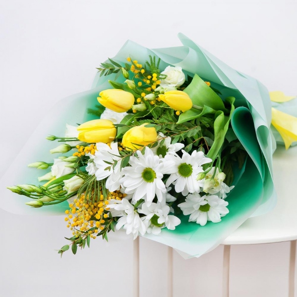 Bacardi White Spray Chrysanthemum - 2, lisianthus - 2, Yellow tulip - 7, Mimosa - 2, Eucalyptus parvifolia (1 pc.), Wrapping Paper