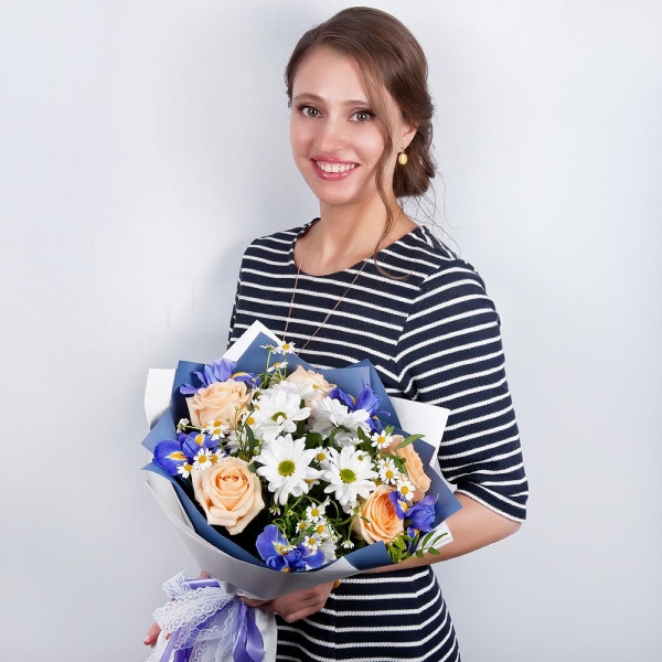Irises - 7, Rose Cream 50 cm - 5, Bacardi White Spray Chrysanthemum - 2, Gypsophila - 2, Pistachio, Wrapping Paper
