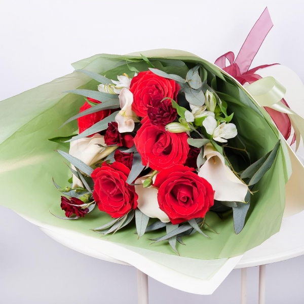 Calla lilies - 5, Red rose 50 cm - 5, Alstromeria white, soft pink - 3, Carnation spray - 5, Eucalyptus, Wrapping Paper