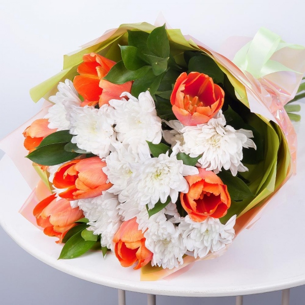 Baltica White Spray Chrysanthemum - 4, Orange tulip - 9, Ruscus, Wrapping Paper, Ribbon
