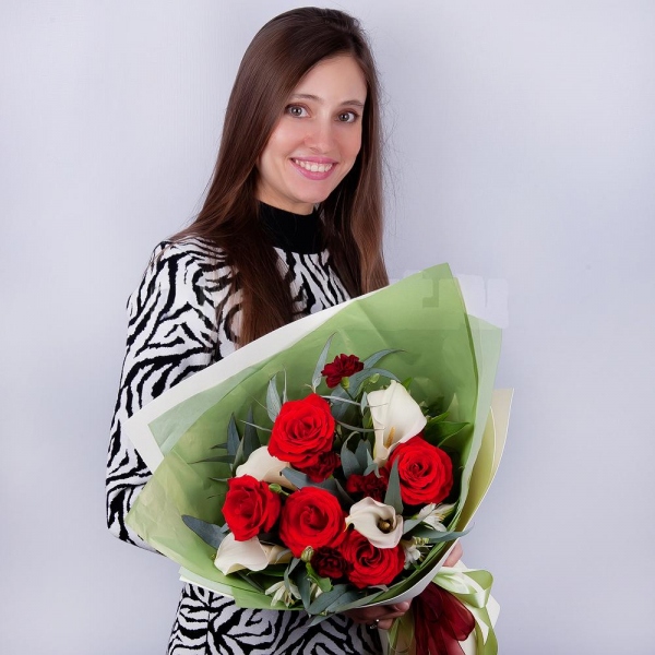 Calla lilies - 5, Red rose 50 cm - 6, Alstromeria white, soft pink - 4, Carnation spray - 5, Eucalyptus, Wrapping Paper