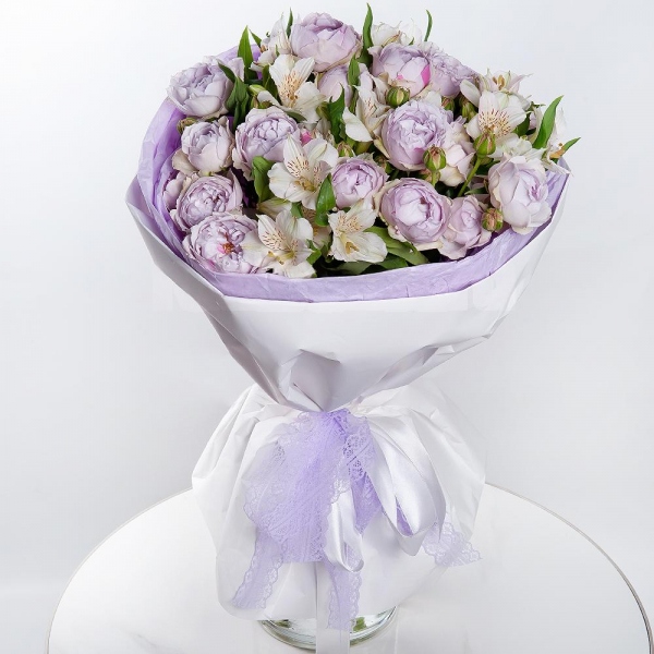 Peony sprayrose - 9, Alstromeria white, soft pink - 10, Wrapping Paper, Ribbon