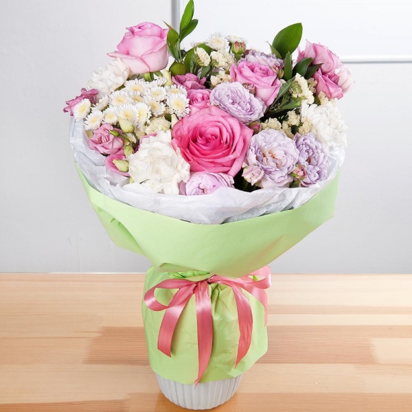 Pink rose 50 cm - 5, Spray peony rose Lavander, 50 cm - 2, Carnation white, cream - 4, Athos poms Stallion - 3, Pink Lisianthus (Eustoma) - 1, Ruscus, Yellow Statice, Wrapping Paper