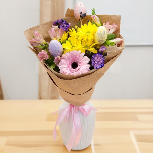 Bacardi Yellow Spray Chrysanthemum - 1, Gerbera pink - 1, Alstromeria white, soft pink - 3, Carnation spray - 3, Easter eggs (3 pc.), Wrapping Paper, Ribbon