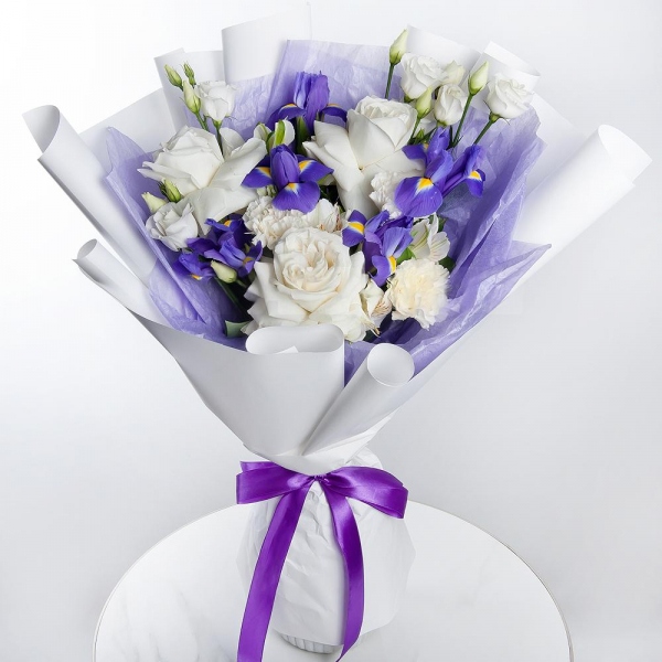 Irises - 7, White rose 50 cm Ecuador - 3, lisianthus - 2, Alstromeria white, soft pink - 4, Carnation white, cream - 6, Wrapping Paper