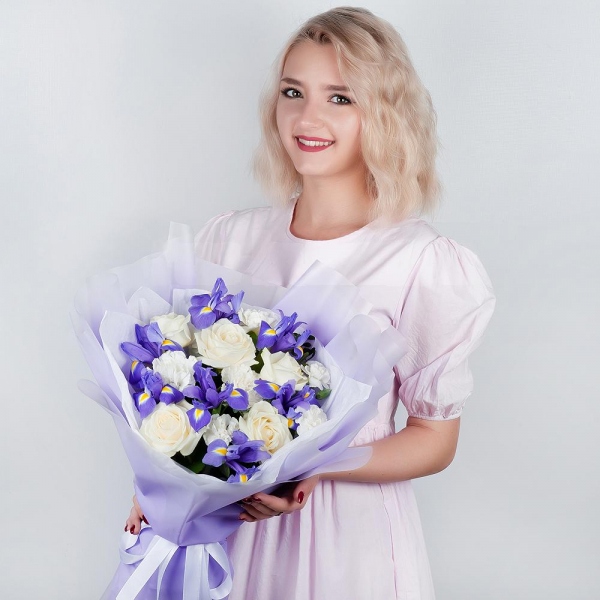Irises - 9, White rose 50 cm - 5, White spray carnation - 2, Carnation white, cream - 5, Wrapping Paper