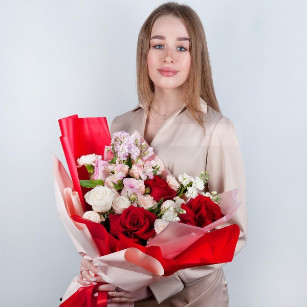 Rose Red 50 cm Ecuador - 3, White Matthiola - 2, Carnation white, cream - 6, Alstromeria white, soft pink - 5, Peony sprayrose - 3, Pink rose 50 cm - 4, White rose 50 cm - 4, Pink Matthiola - 2, Wrapping Paper
