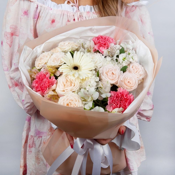 Baltica White Spray Chrysanthemum - 1, Peony sprayrose - 3, Pink carnation - 5, Alstromeria white, soft pink - 3, White Matthiola - 2, Gerbera white - 1, Dried flowers in assortment, Pistachio, Wrapping Paper