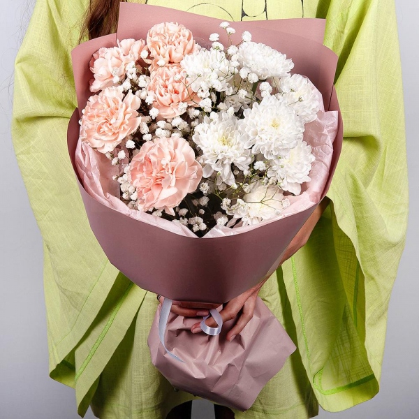 Carnation white, cream - 9, Baltica White Spray Chrysanthemum - 1, Gypsophila - 1, Wrapping Paper